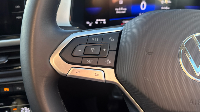 Volkswagen T-Roc 1.0 TSI Life 5dr Petrol Hatchback